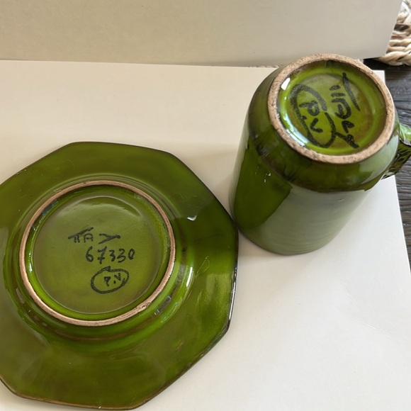 Green Signed PV Pleasant Village Italian Espresso Cups and Saucers - Set of 4 - Picture 5 of 12